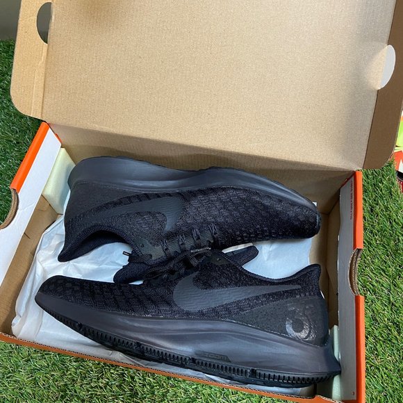 Nike Mens Air Zoom Pegasus 35 Running Shoes Triple Black 942851-002 Size 7.5 NEW